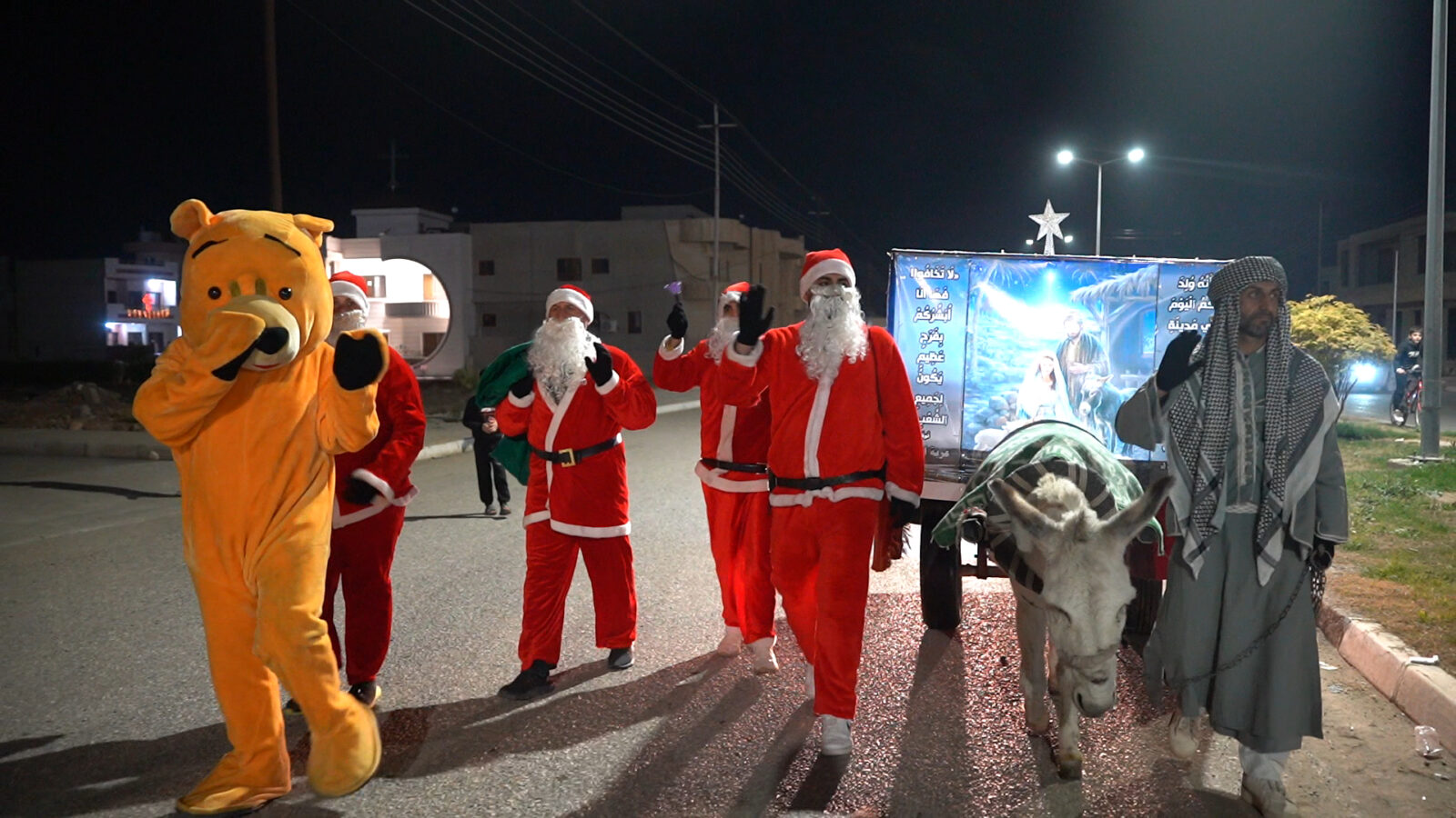 Santa’s cart brings Christmas joy to Nineveh’s streets