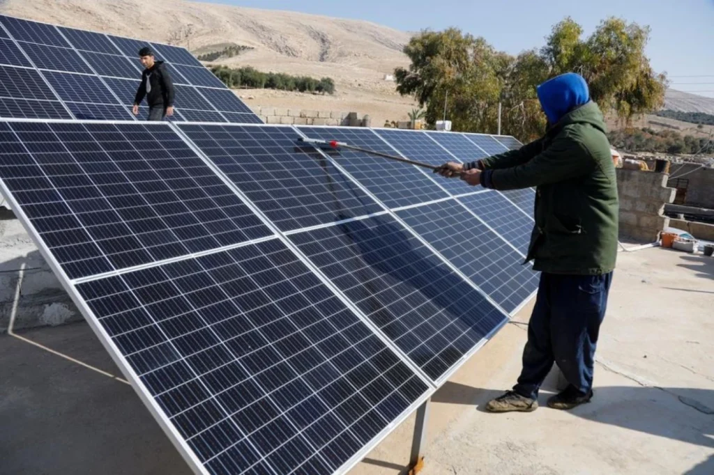 Iraq to build factory producing solar panels capable of generating 750 megawatts of power annually