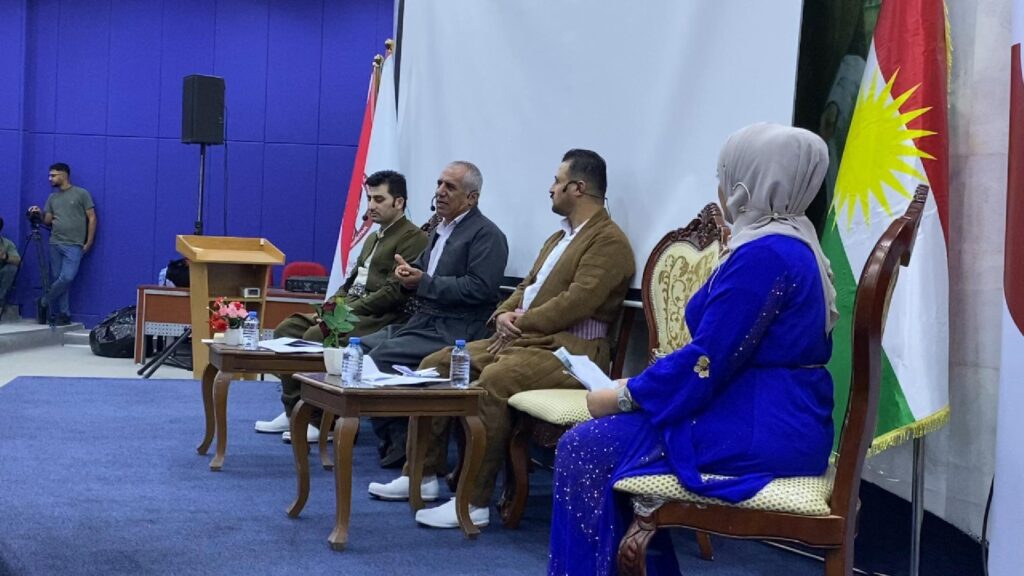 Hawraman Literature and Culture Conference in Halabja honors poet Jihanara Paveyi