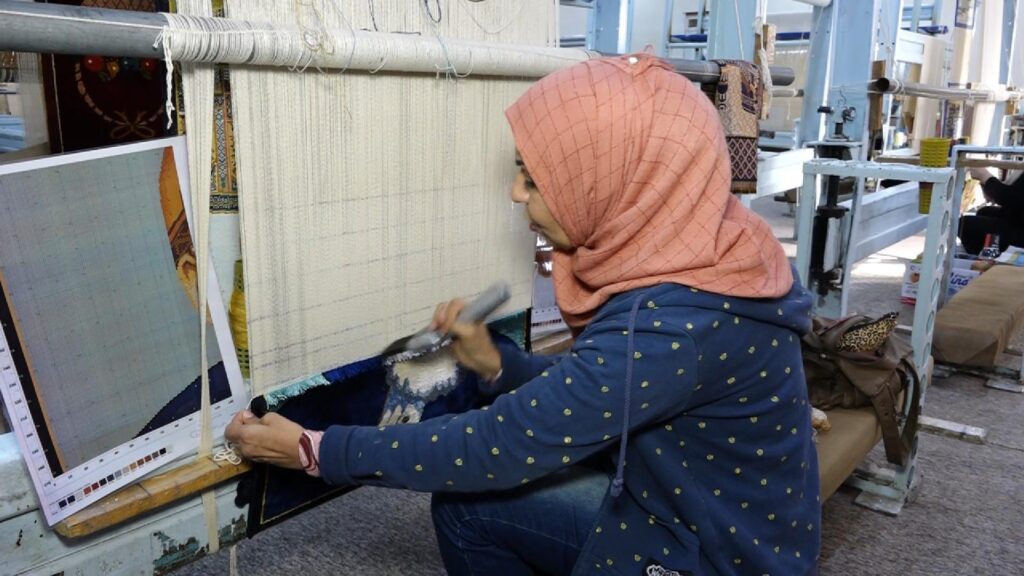 Kirkuk artisans preserve legacy of handwoven carpets