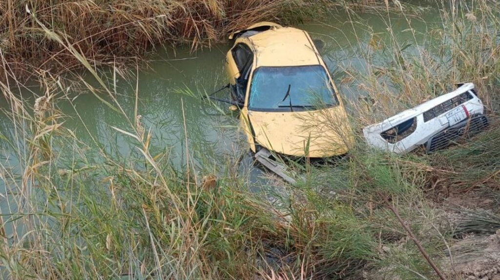 Traffic officer dies, two civilians injured in taxi rollover