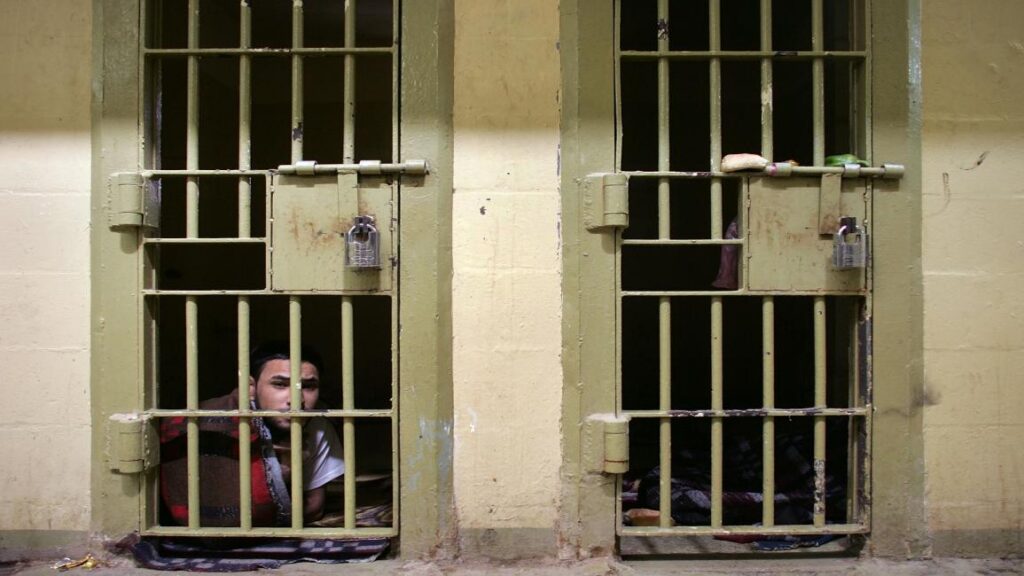 Najaf court sentences three drug traffickers to life in prison