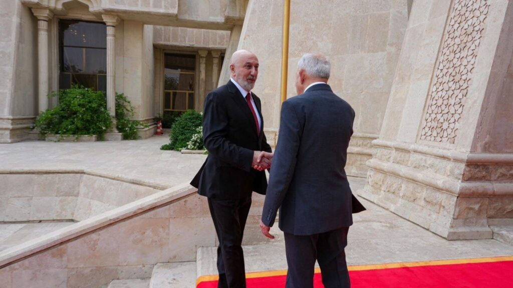 Amedi assumes office as Iraq's president in ceremony at Baghdad Palace